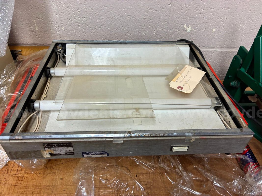 XPres Light Table with 2 grids