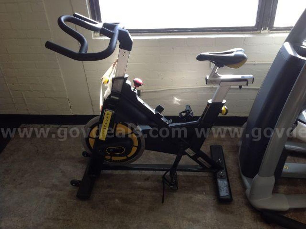 Indoor Cycling Livestrong Md LSE-SERIES Stationary exercise bike
