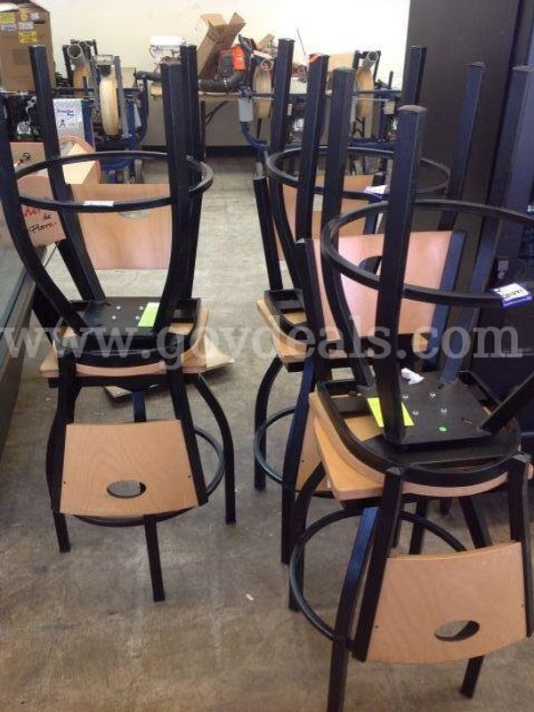6ea Swivel bar stool
