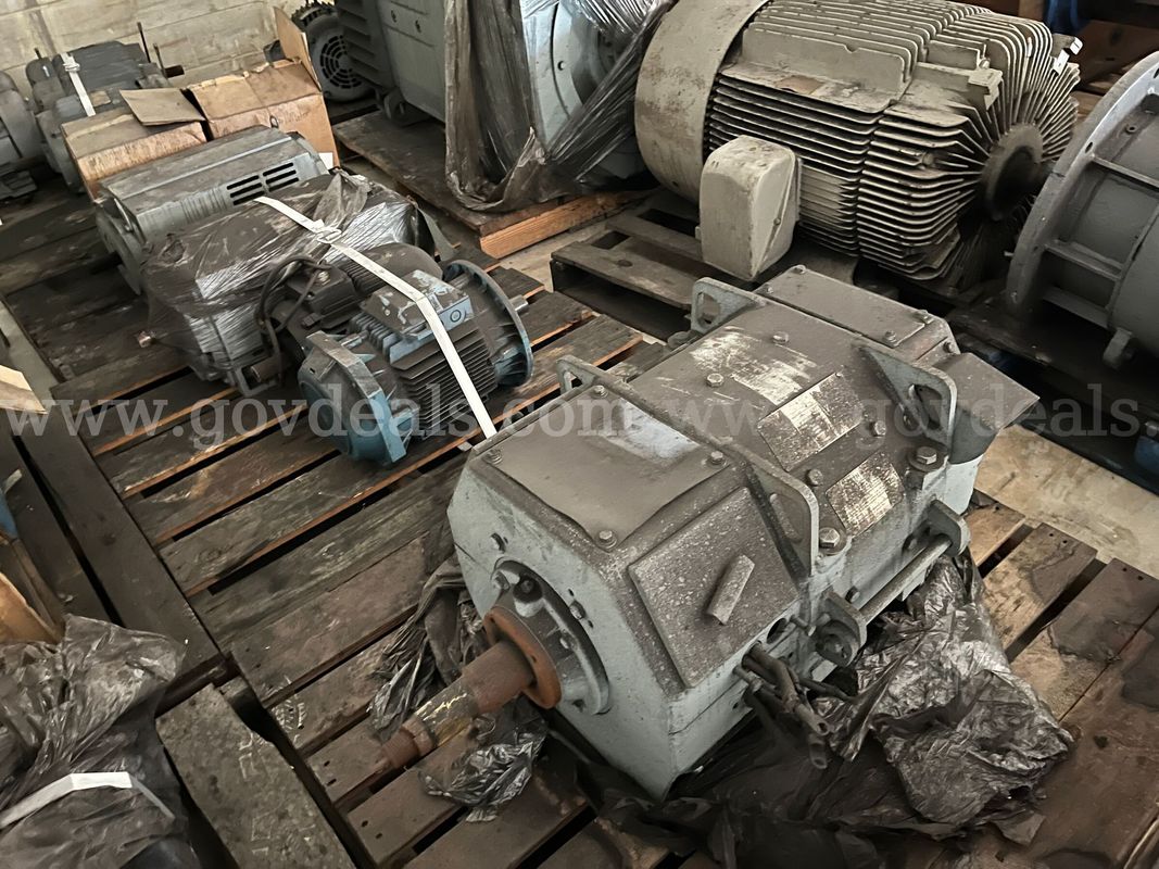 One lot of 5 electric motors