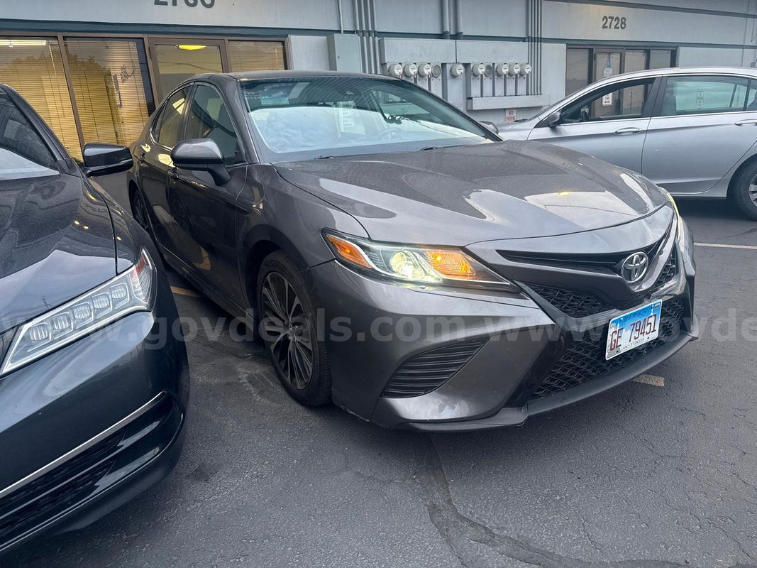 2018 Toyota Camry SE