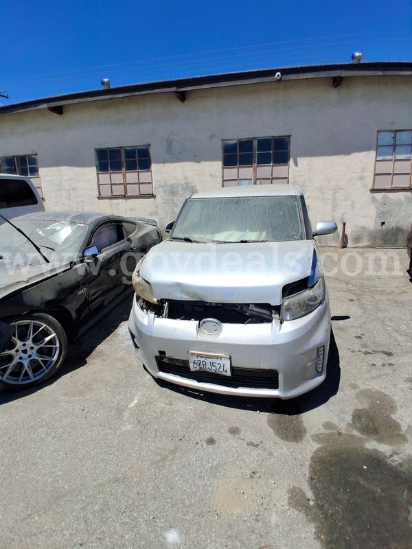 2013 Scion xB 5-Door Wagon 4-Spd AT