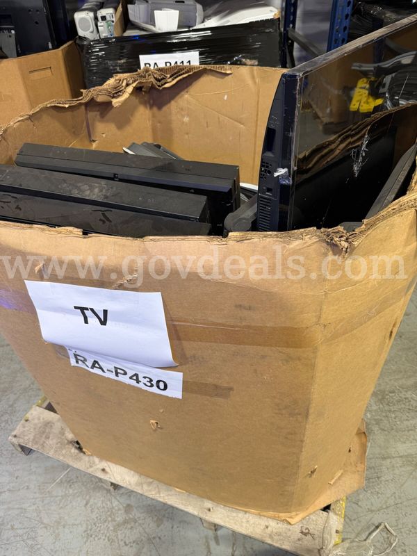 Lot of Assorted Flat-Panel TVs – Mixed Brands & Sizes – Not Tested – Some with Broken/Cracked Screens