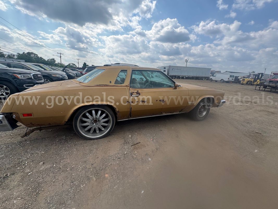1977 Oldsmobile Cutlass Supreme