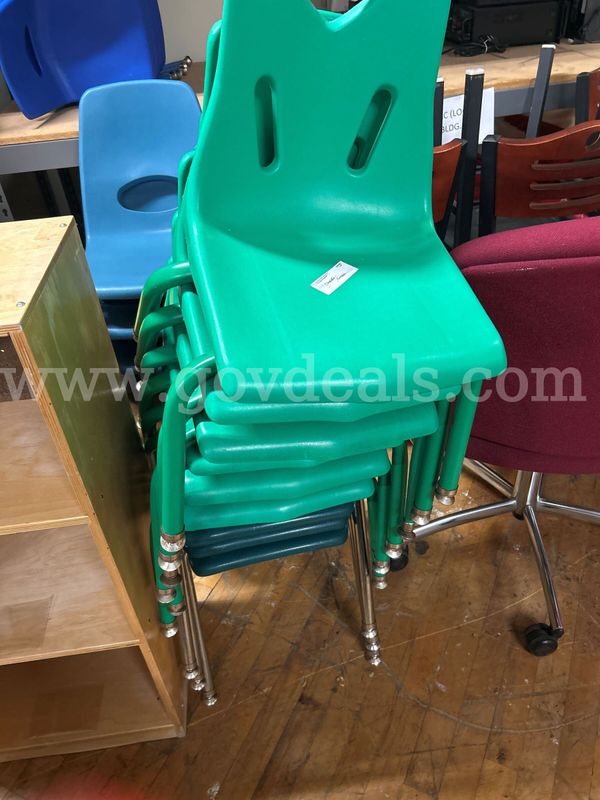 CHILDREN'S CHAIRS, GREEN (x5)