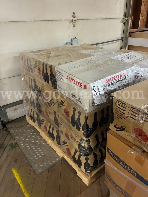 USED BOWLING PINS, PALLET OF 24 BOXES, WOODEN AND PLASTIC