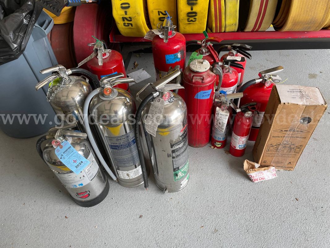Mixed Lot Fire Extinguishers – Stainless & ABC Units (Bulk Lot)