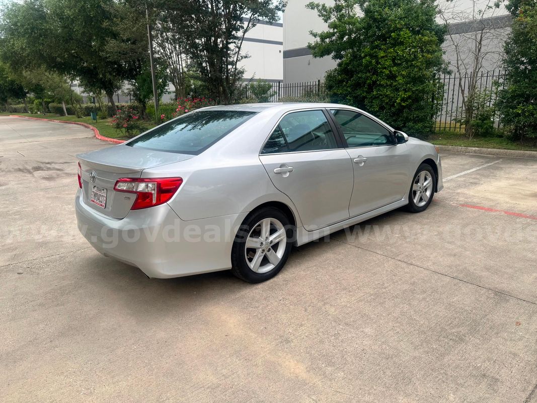 2014 Toyota Camry SE