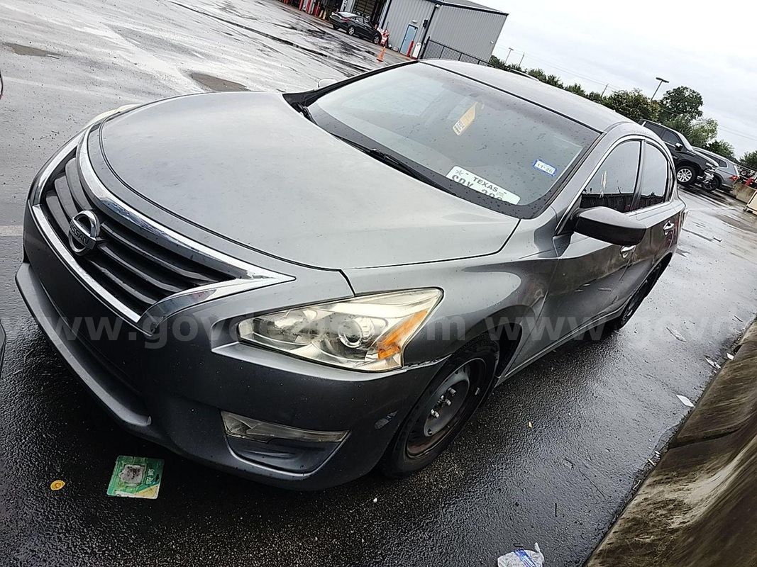 2015 Nissan Altima 2.5 S FWD 4D Sedan 2.5 4cyl.