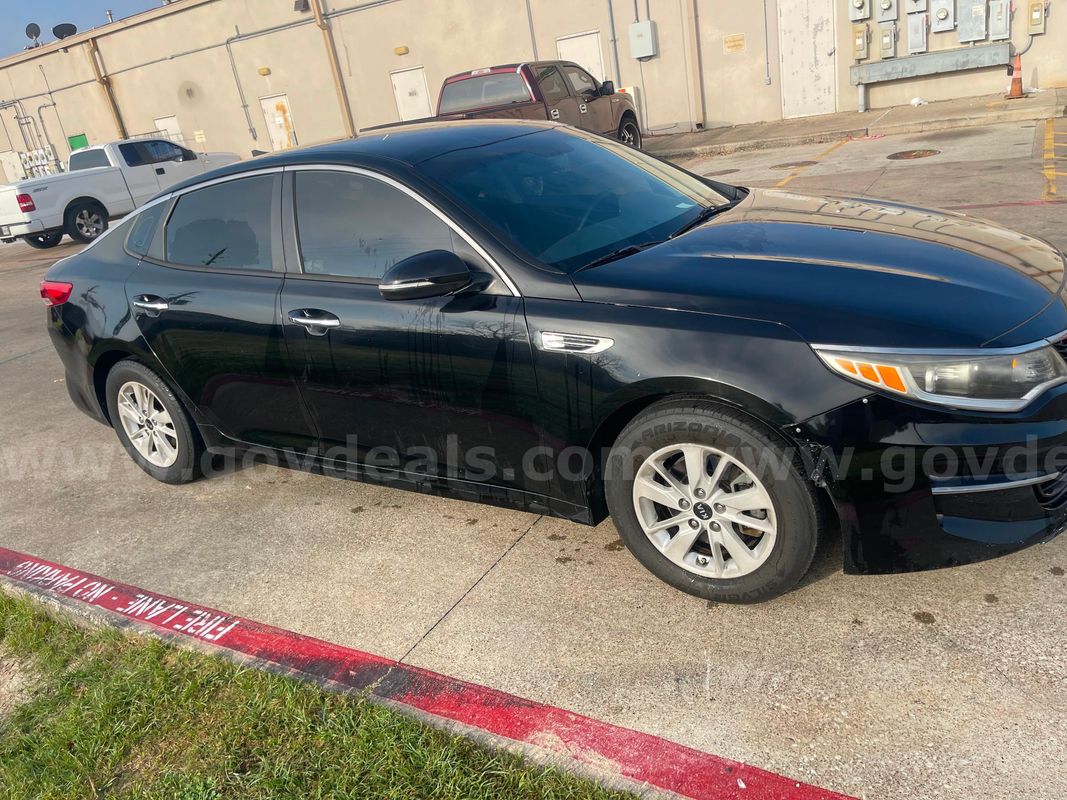 2016 Kia Optima LX FWD 4D Sedan 2.4 4cyl.
