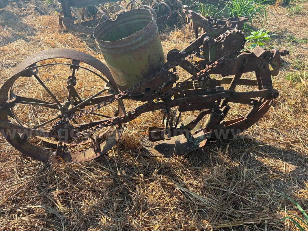 John Deere One Row Corn Planter