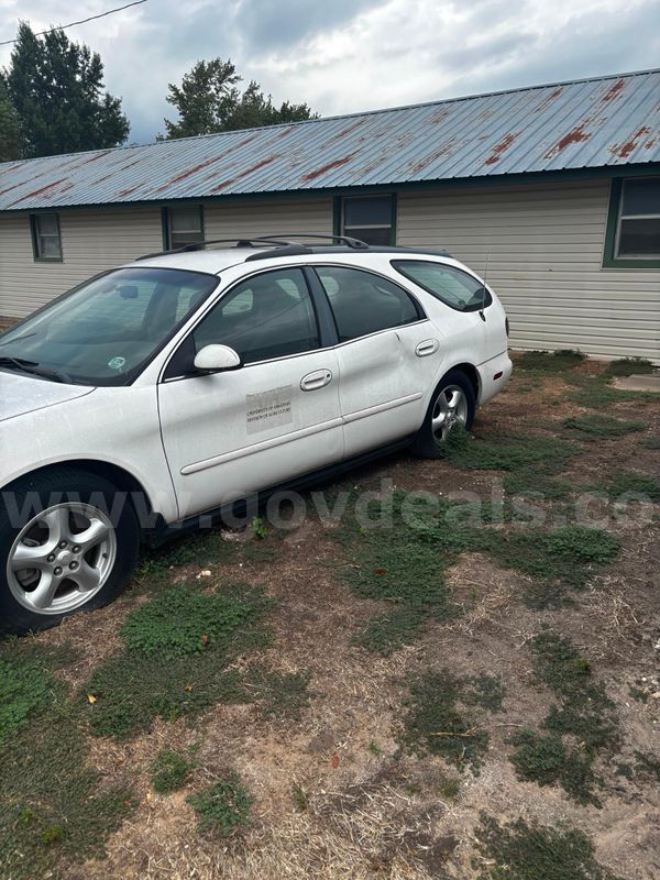 2002 Ford Taurus Wagon SE