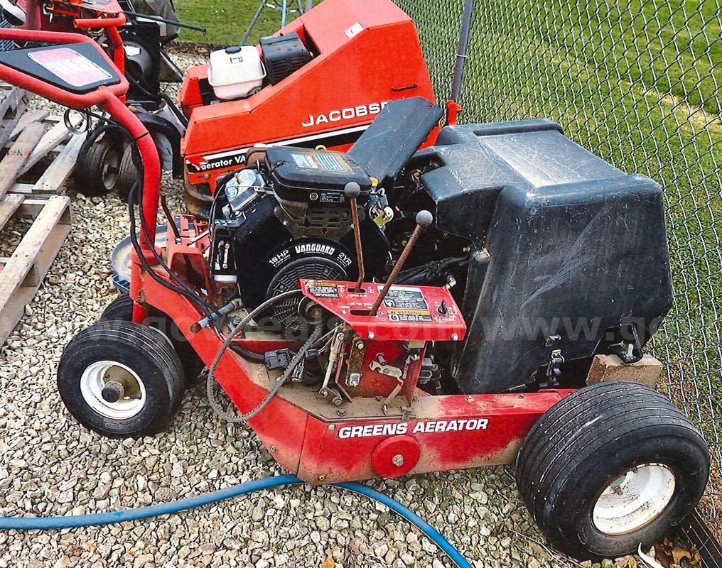 Toro 9120 Greens Aerator