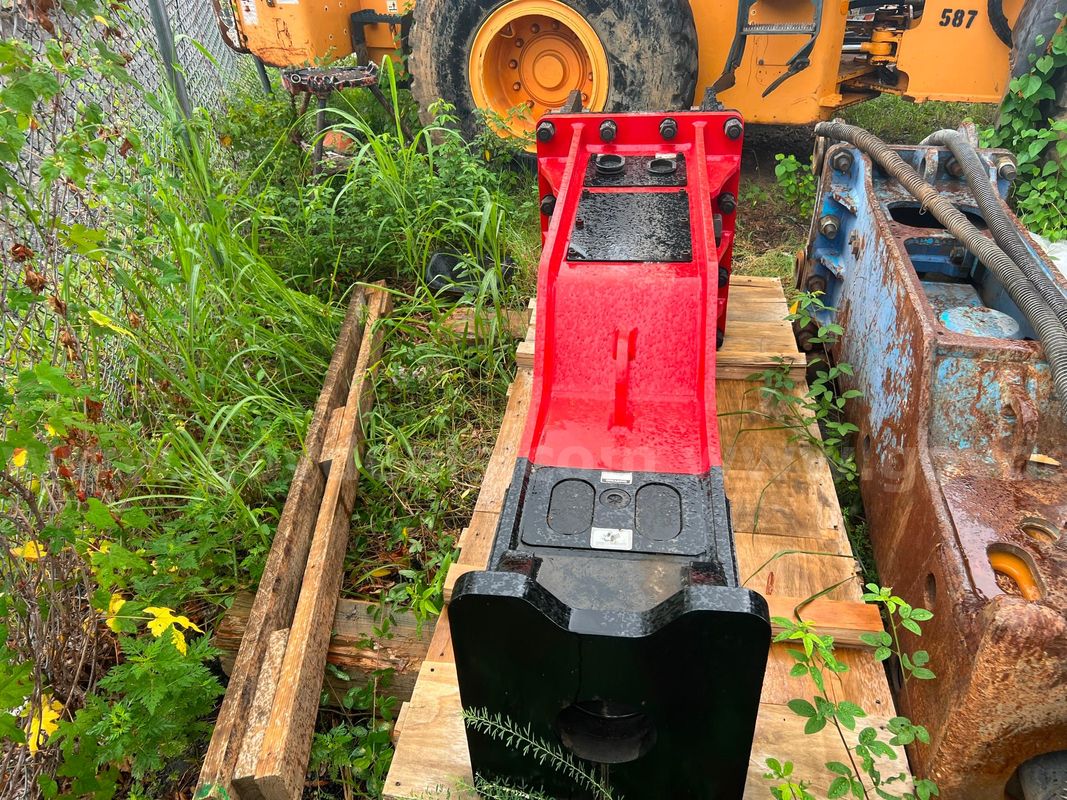 2025 HB20GS Hydraulic Hammer Attachment