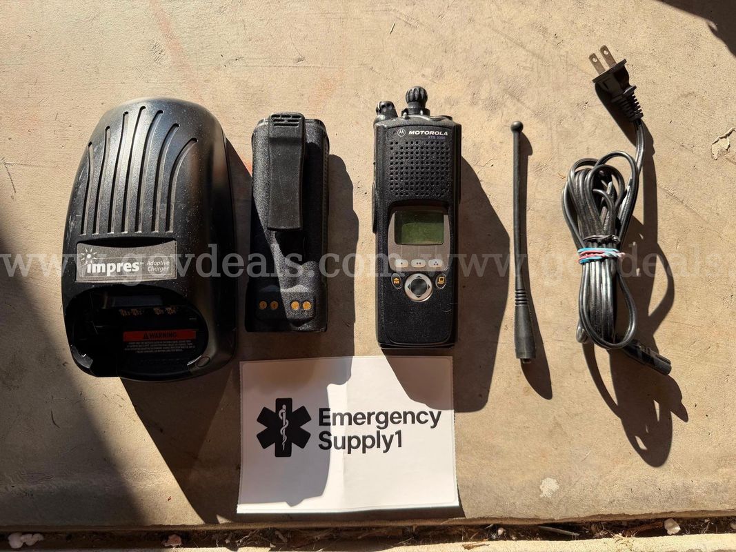 FULL SET || Motorola XTS 5000 Model II H18UCF9PW6AN 700/800MHz P25 Radio