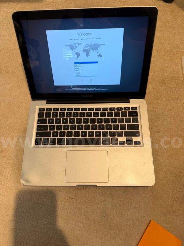macOS High Sierra Version 10./13.6 MacBook Pro Processor 2.4 GHz intel Core i5 SHIPPING ONLY