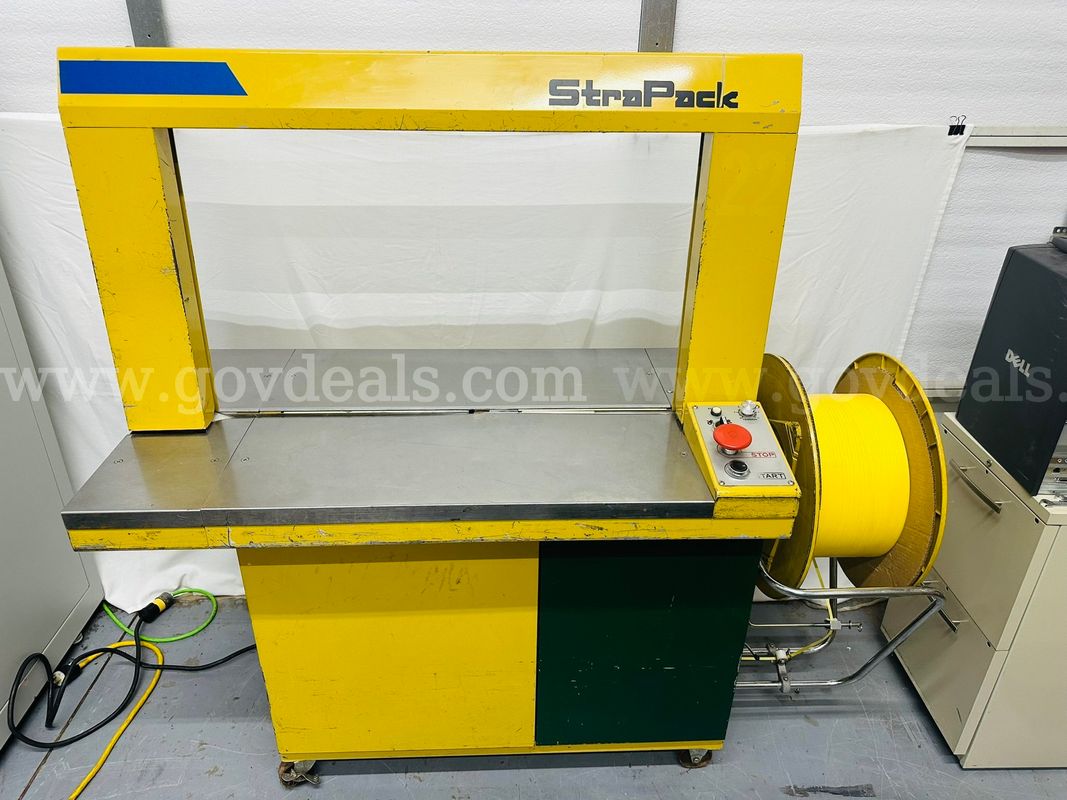 STRAPACK RQ-8 Strapping Machine