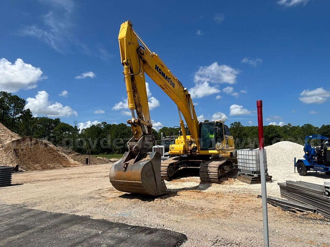 2024 Komatsu PC490LC-11 Hydraulic Excavator