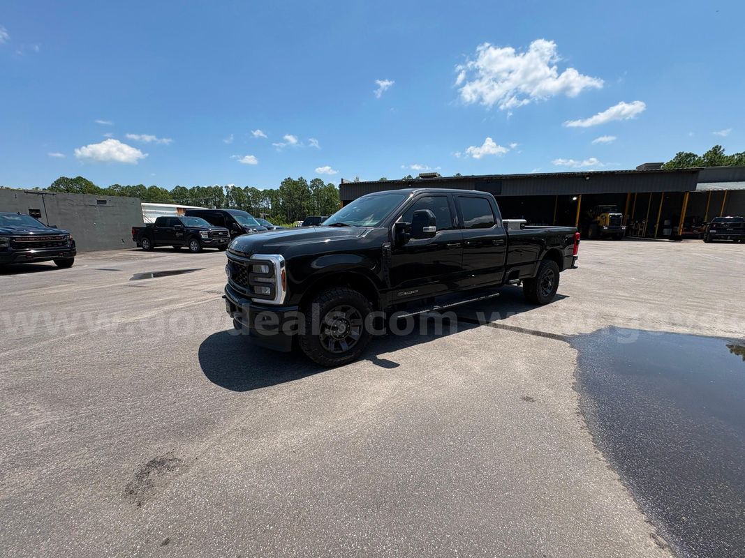2024 Ford F-250 SD 4x4 Crew Cab Pickup
