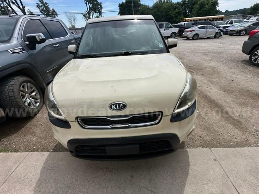 2010 Kia Soul +