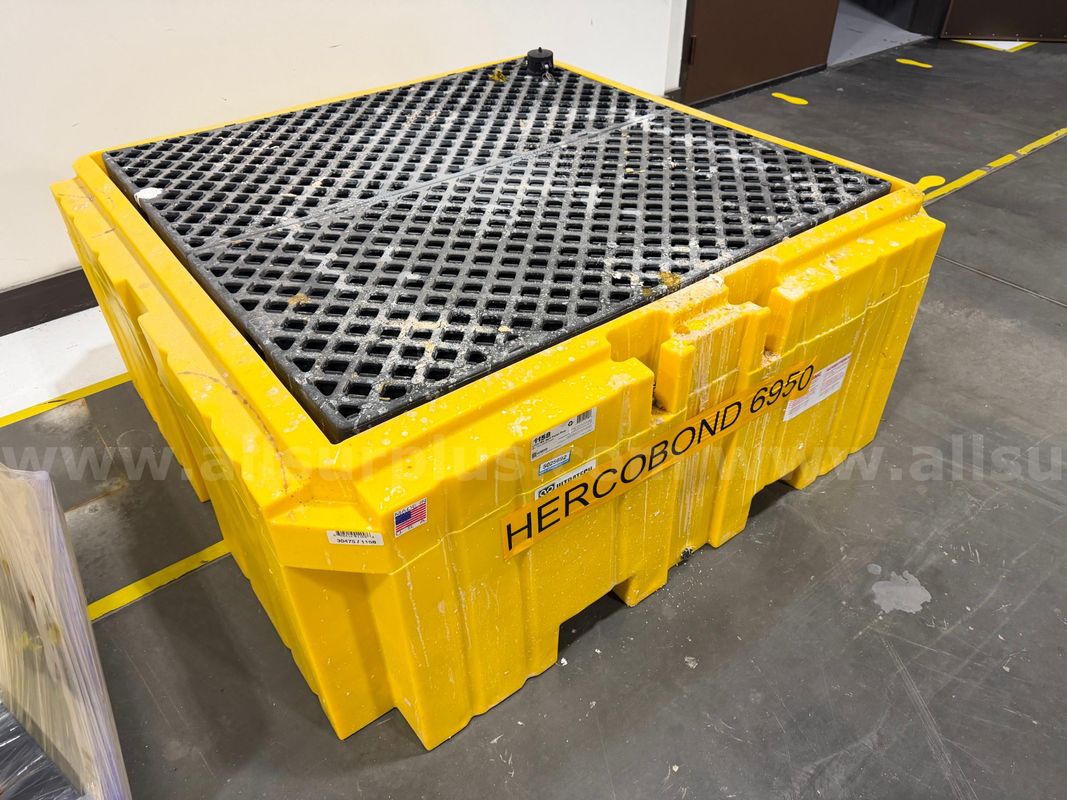 UltraTech Spill Containment