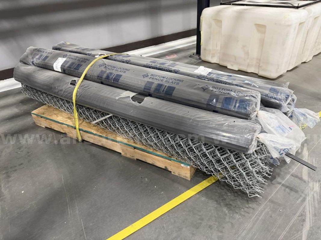 Fencing Material, Chain Link With Privacy Slats, and Post, Qty 1 Pallet