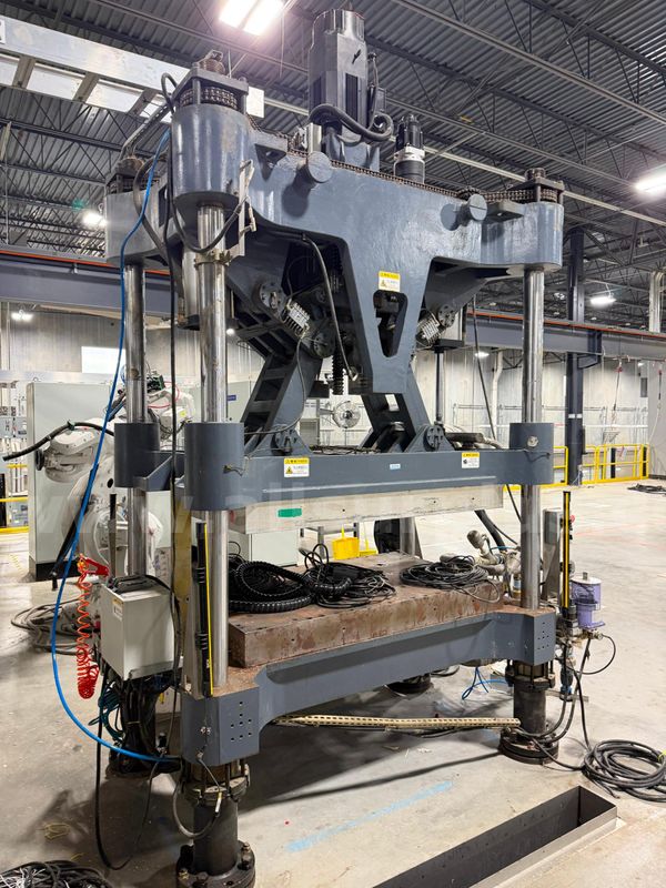 Meishi 4-Post Servo Trimmer