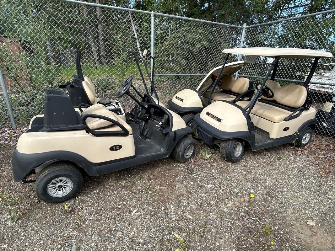 Club Car Golf Carts - Multiple Units for Parts or Salvage