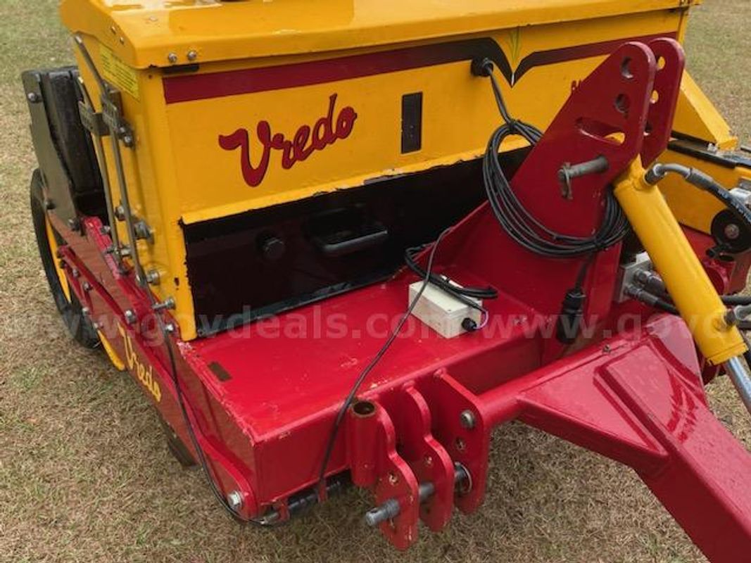 Vredo 212 Supercompact Slit Seeder 3 point hitch