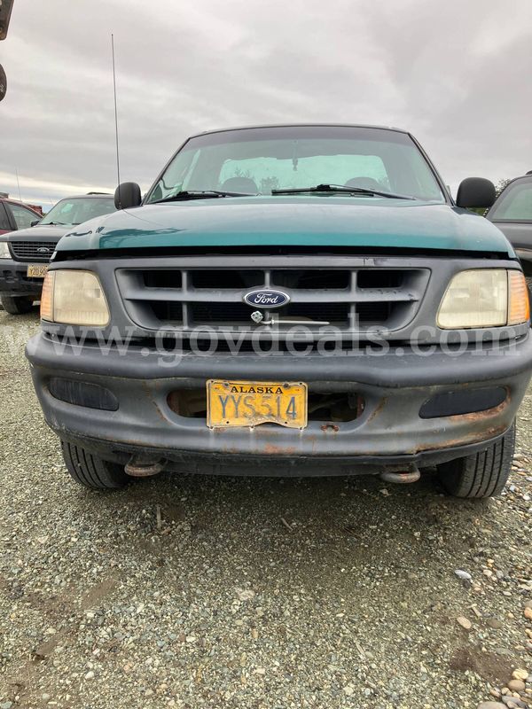 1998 Ford F-150 XL Reg. Cab Long Bed 4WD