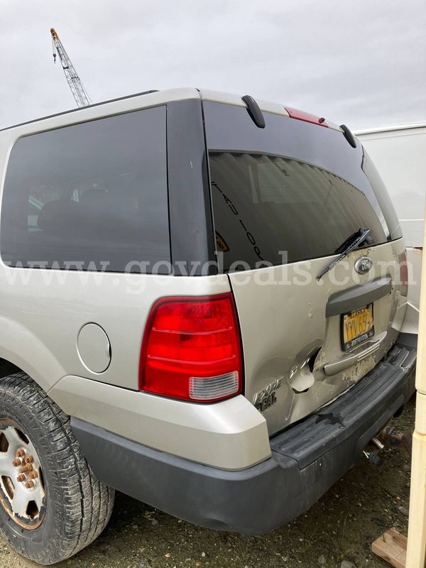 2004 Ford Expedition XLS 4.6L 4WD