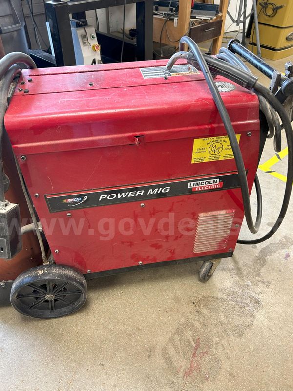 LINCOLN WELDER AND CART