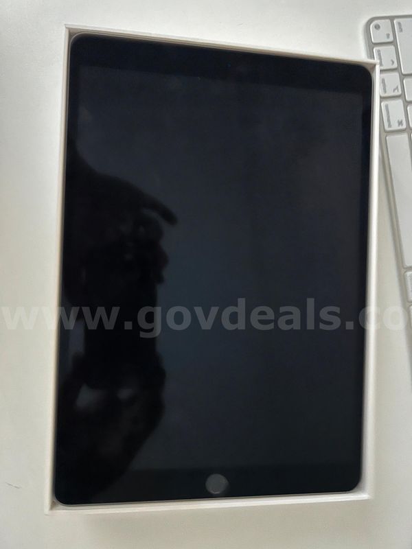 #1 Apple iPad Air (3rd Generation) - 256GB - Wi-Fi Only - With Original Box