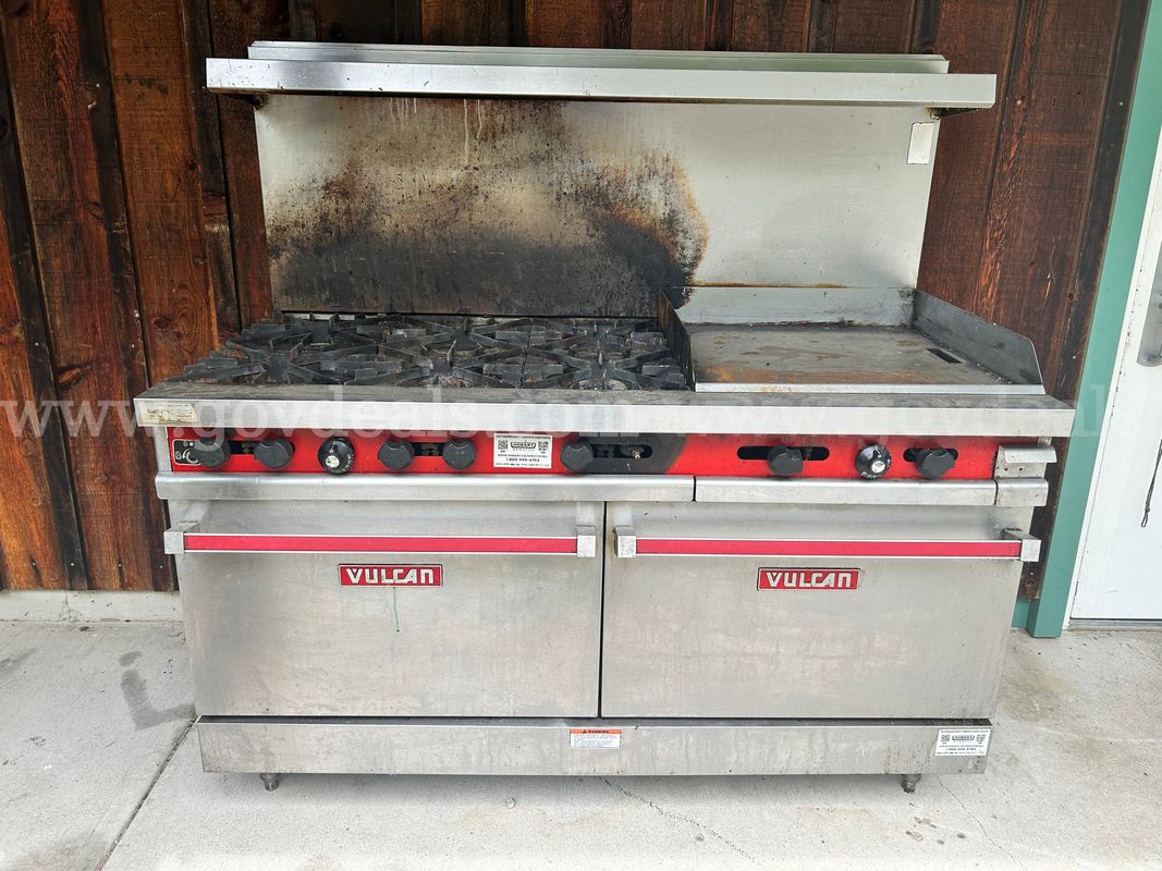 Vulcan 6-burner 24" Griddle Two-oven Gas Stove