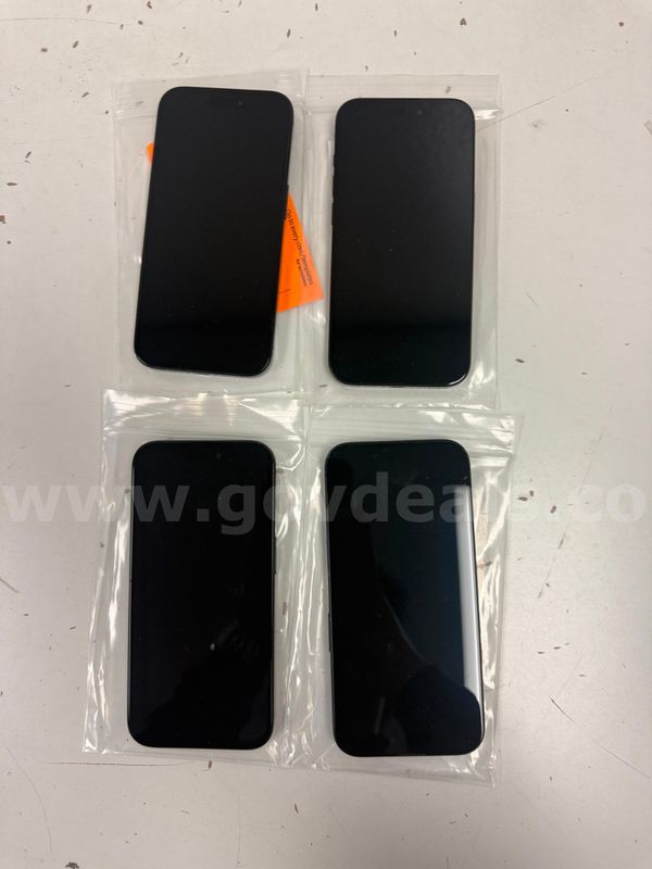 Lot of 4 1TB iPhone 15 Pros - Need Repair