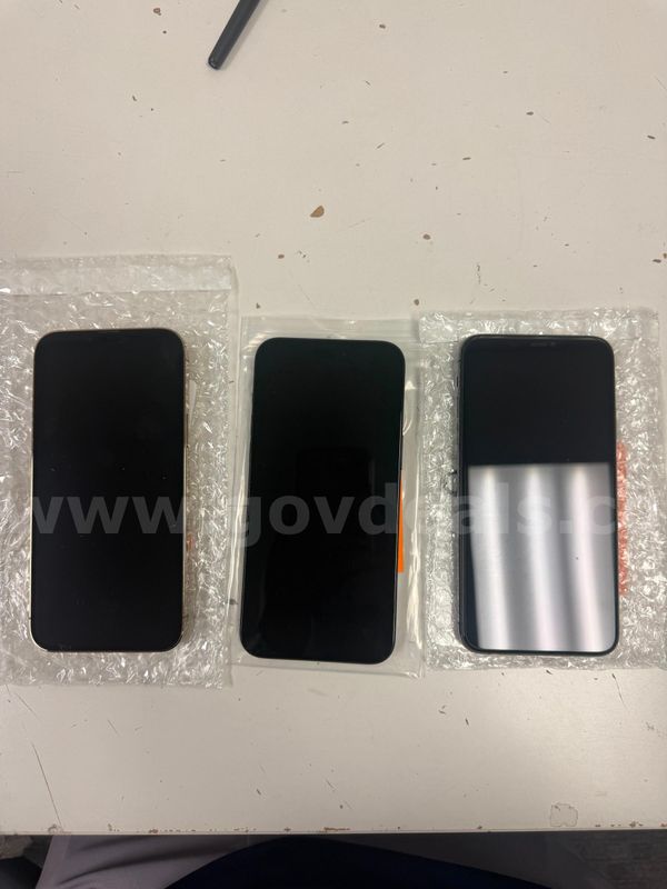 Lot of 3 iPhone Pro Maxs - Need Repair