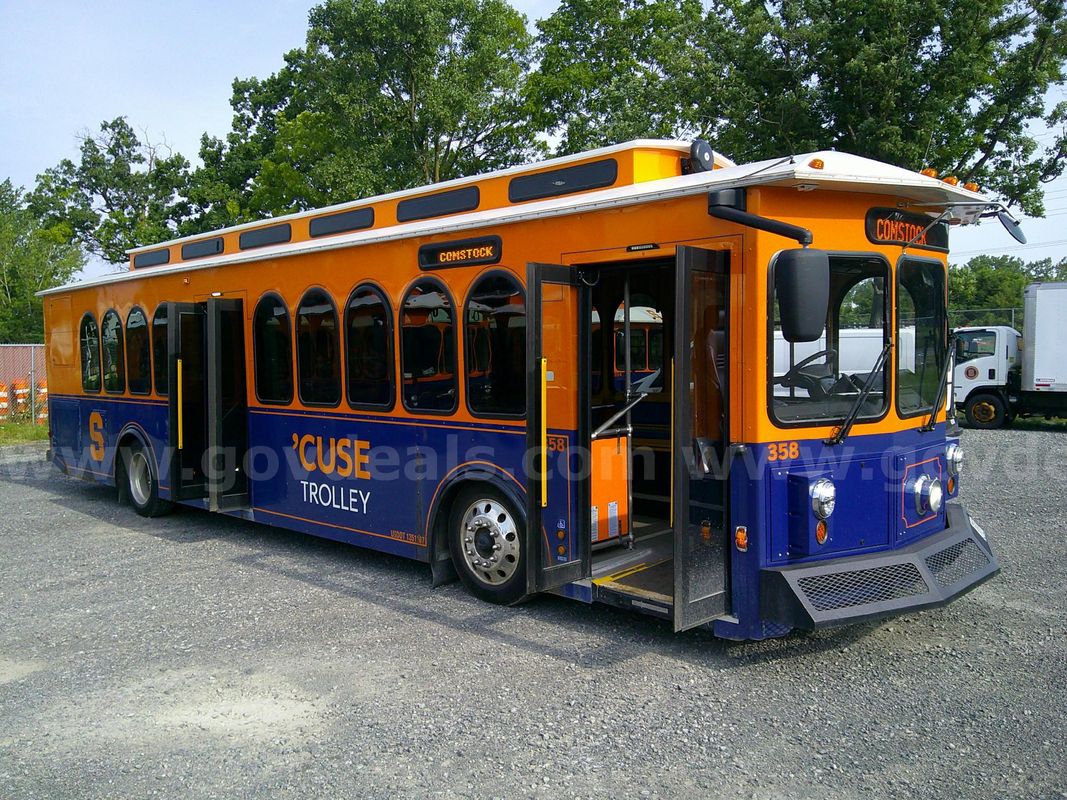 2020 Freightliner X-Line Shuttle BUS - Hometown Trolley
