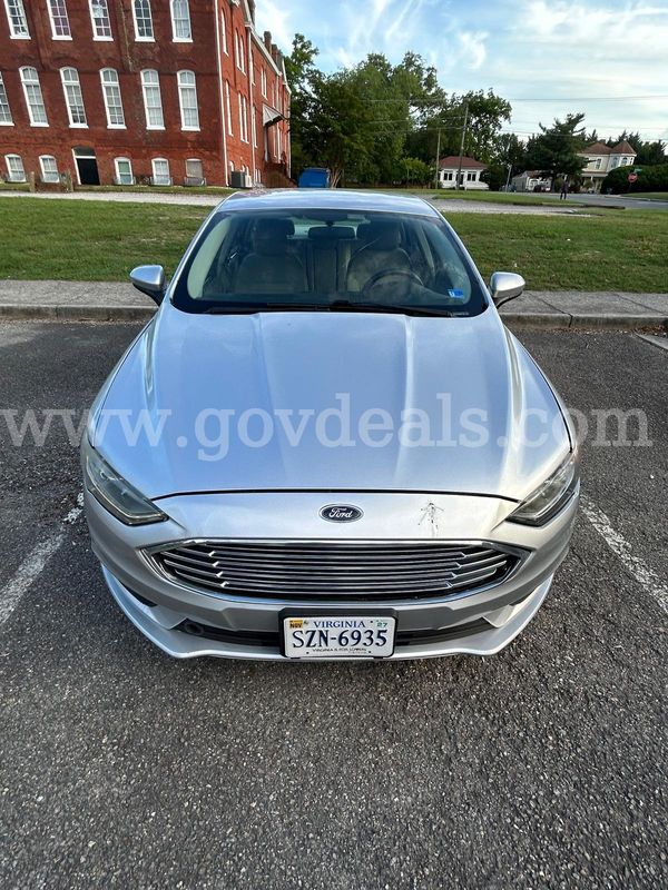 2017 Ford Fusion Hybrid SE