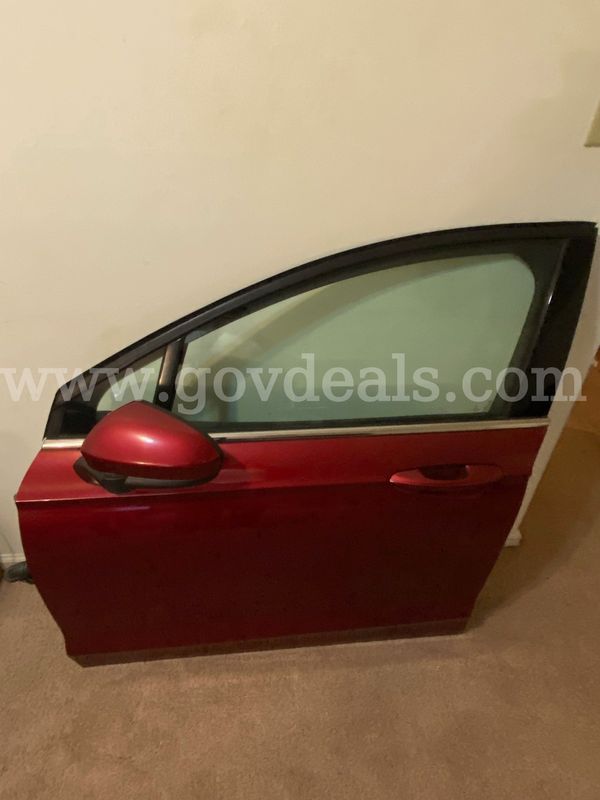 2016 Ford Fusion SE Driver door