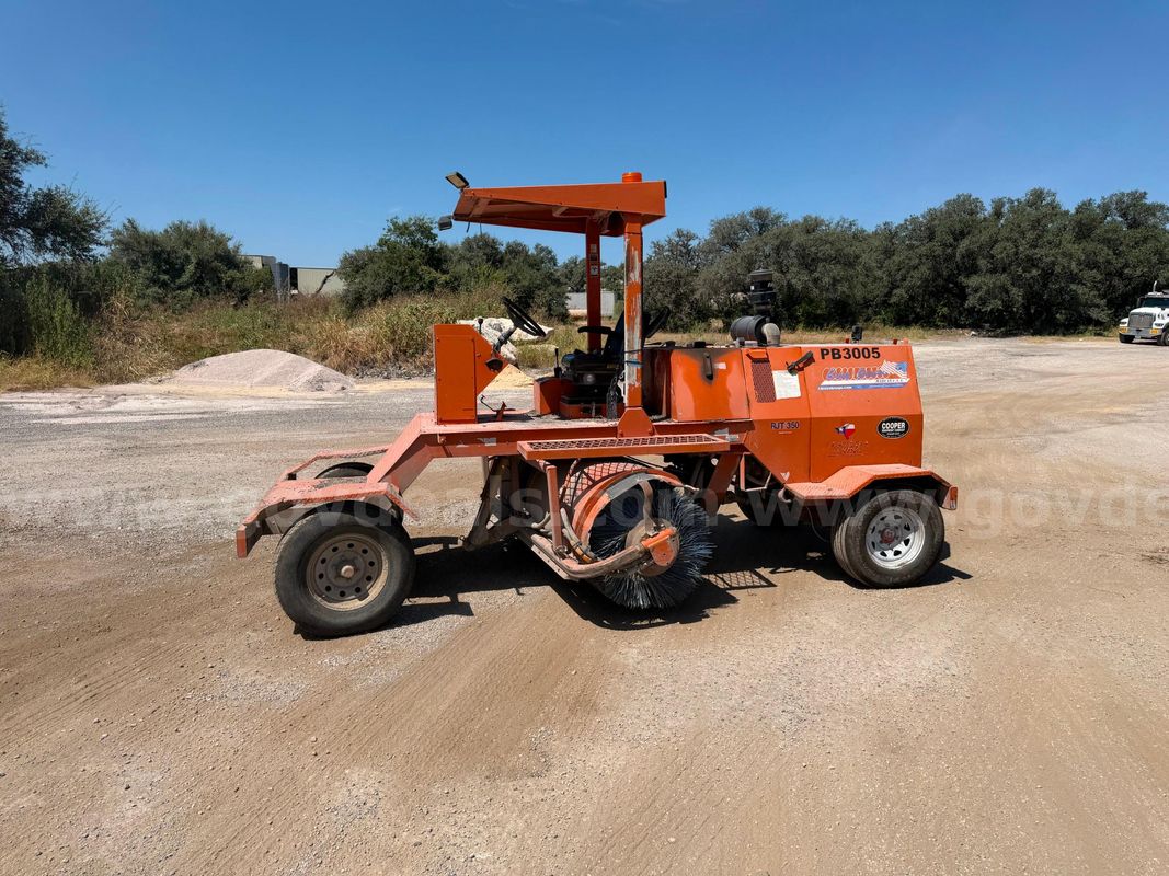 Broce RJT-350 Street Sweeper