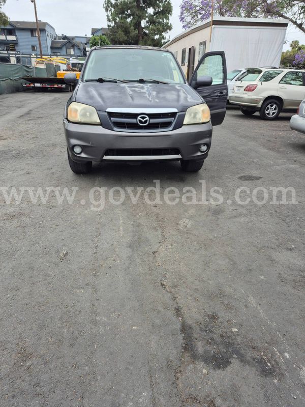 2005 Mazda Tribute s 2WD 4-spd AT