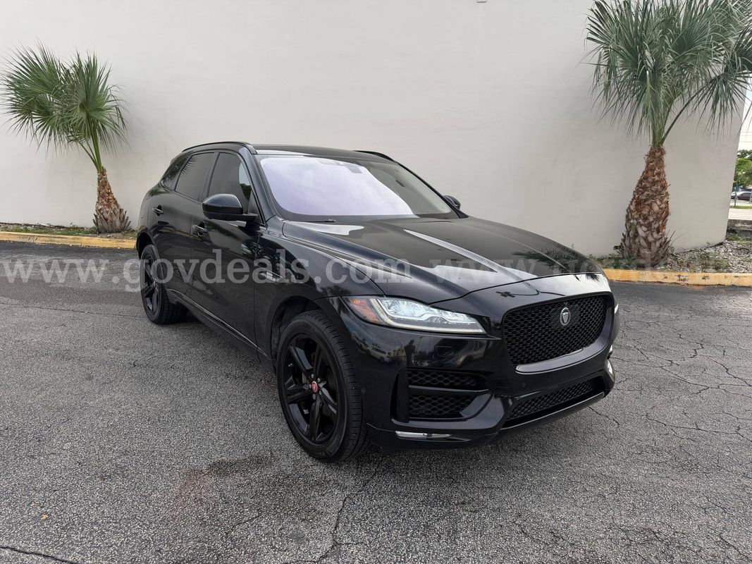 2017 JAGUAR F-PACE 4C TDSL 4D SUV R-SPORT
