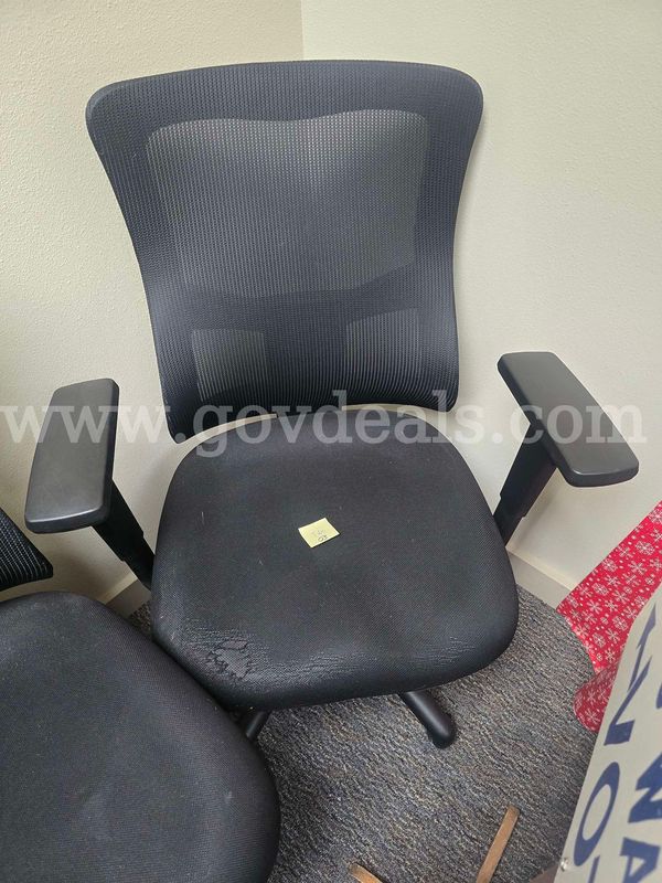 Black Rolling Chair with Arms