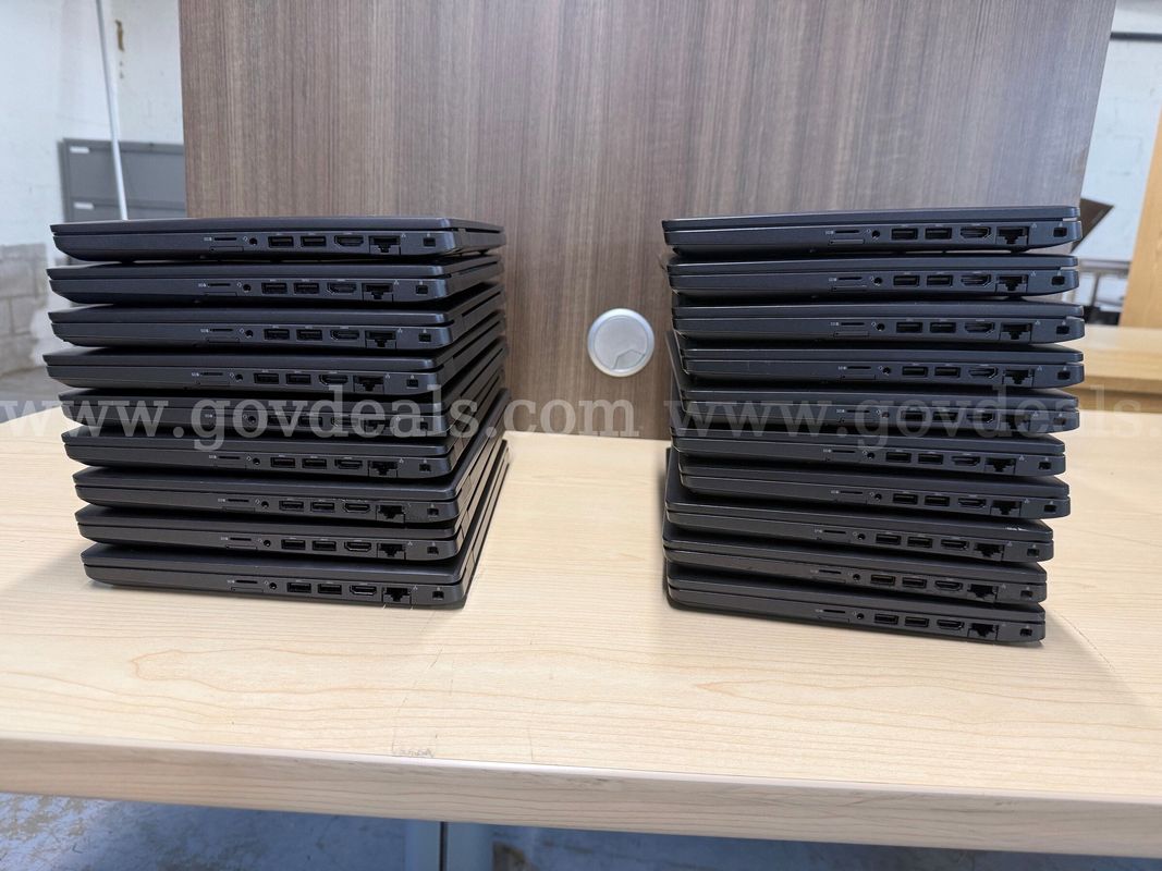 Lot of (19) Dell Latitude 5400