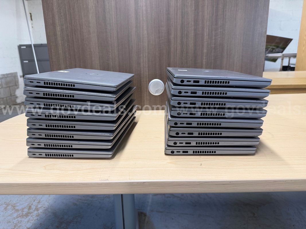 Lot of (16) Dell Latitudes Various Models