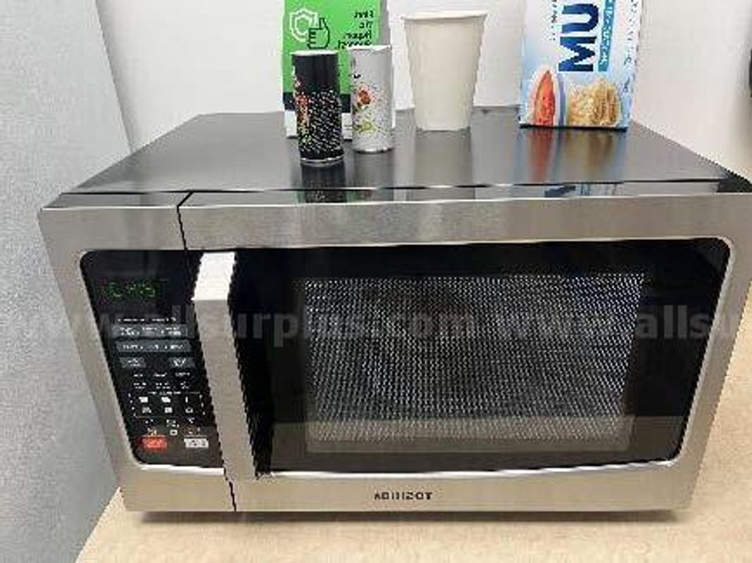 Microwave Oven