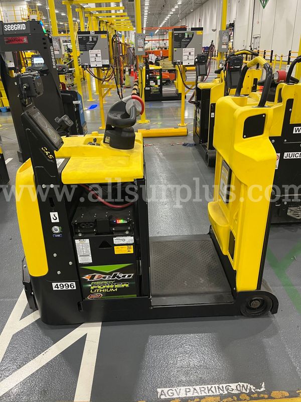 2021 Hyster LO5.0T Electric Ride-On Tow Tractor