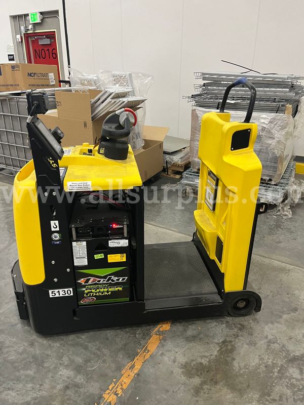2021 Hyster LO5.0T Electric Ride-On Tow Tractor