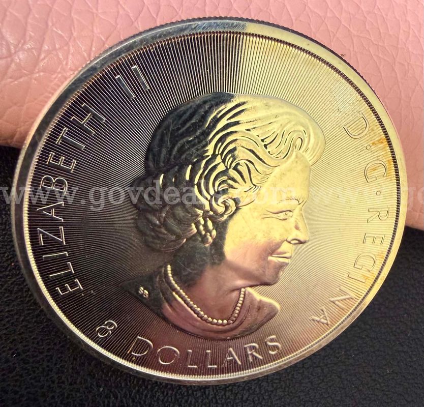 2016 Canada $8 Snow White Falcon Coin – 1.5 oz .9999 Fine Silver – RCM-FREE GIFT & FREE SHIPPING
