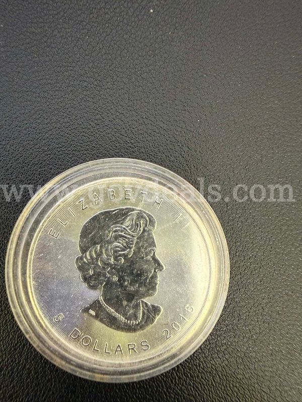The 2016 Canadian $5 Silver Coin is primarily the famous 1 oz Silver Maple Leaf. It is struck by the Royal Canadian Mint